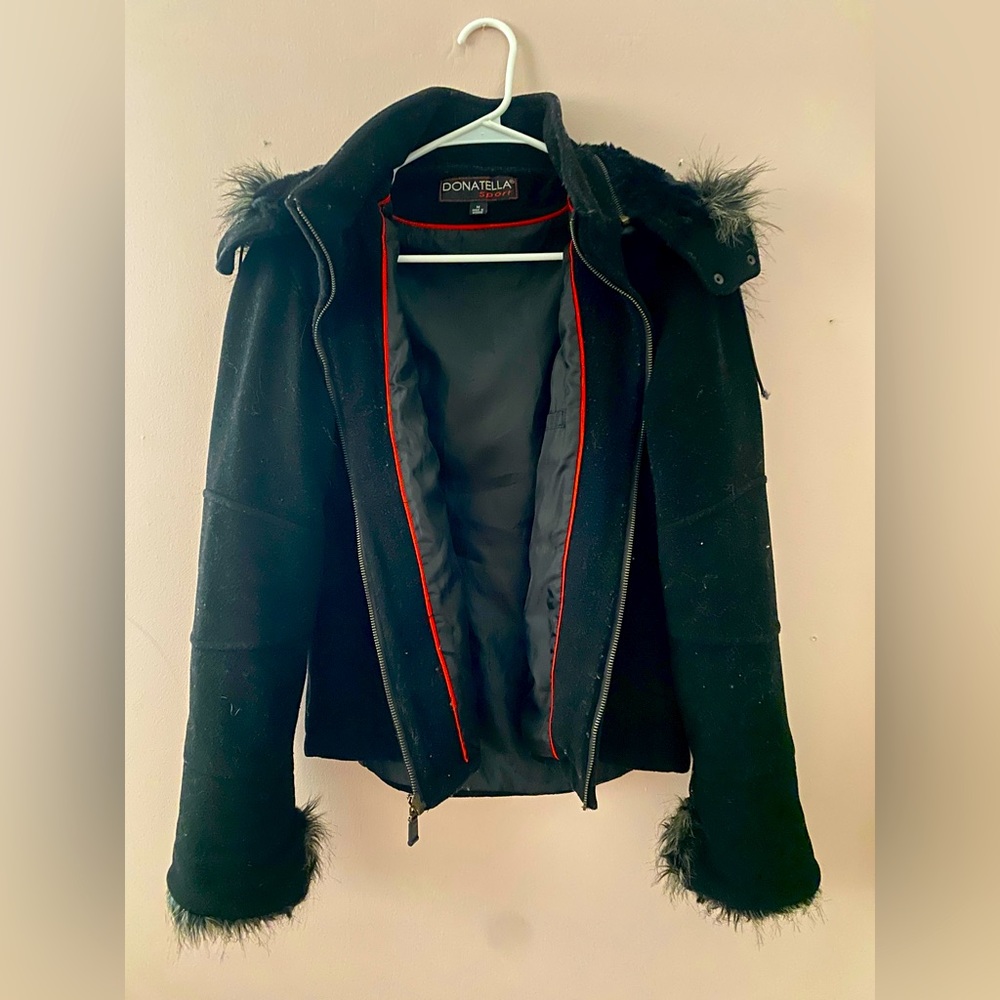 Donatella Sports Size M